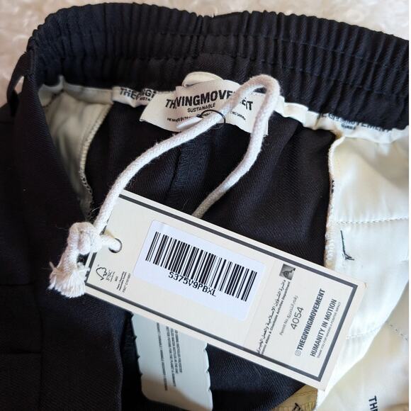 NWT The Giving Movement Black Skinny Split Pleather Textured Pants , size XL - Picture 6 of 11